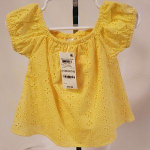 Yellow & White Eyelet Two-piece short set, 6-9 months (First Impressions)